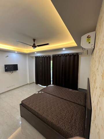 Bedroom in 2 BHK Builder Floor at Ardee City, Sector 52 – for Rent