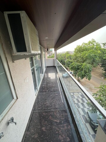 Balcony in 2 BHK Builder Floor at Ardee City, Sector 52 – for Rent