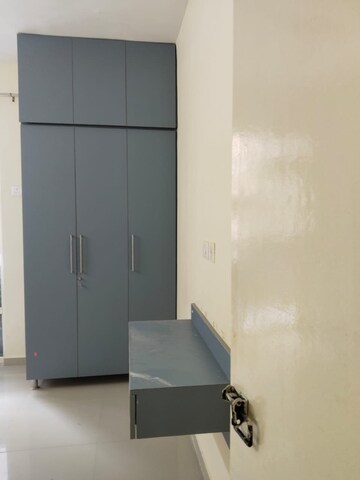2 BHK Apartment For Rent in Pyramid Heights, Sector 85