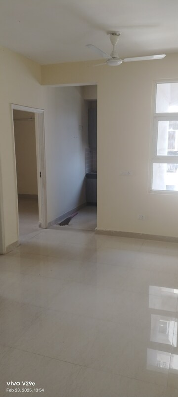 Room in 2 BHK Apartment at Shree Vardhman Mantra, Sector 67 – for Rent