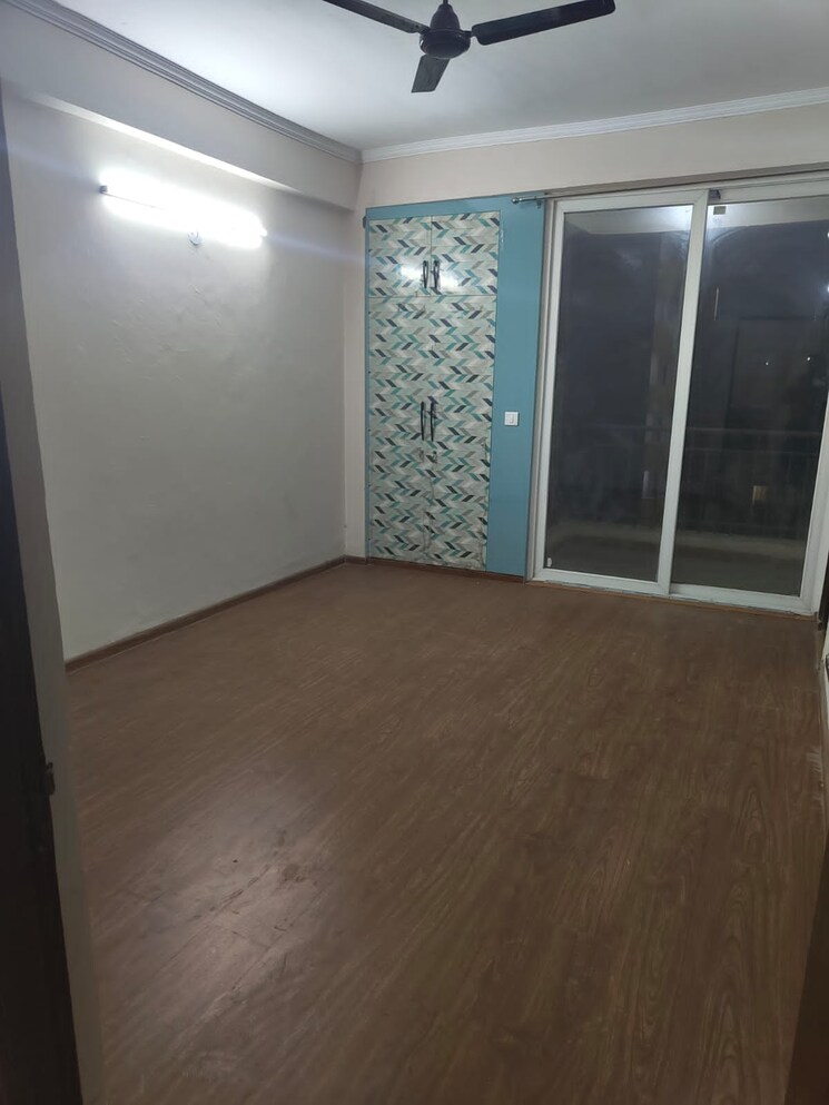 Room, amrapali-golf-homes 3 Bedroom 1115 Sq.Ft. Apartment In Sector 4 Greater Noida Greater Noida 8241312