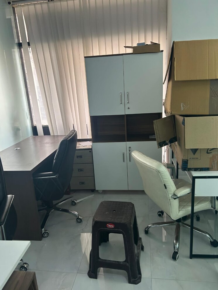 Team Area, connaught place Commercial Office Space 750 Sq.Ft. In Connaught Place Delhi 8241330