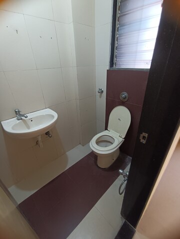 Bathroom in 1 BHK Apartment at Silicon Park, Malad West – for Rent