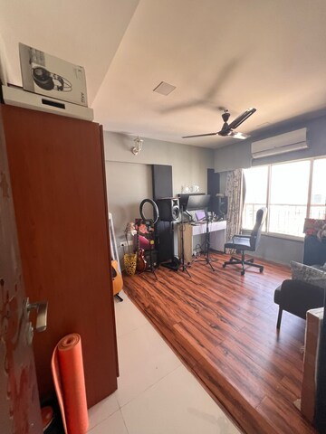 Gym in 2 BHK Apartment at Serenity Complex, Andheri West – for Rent
