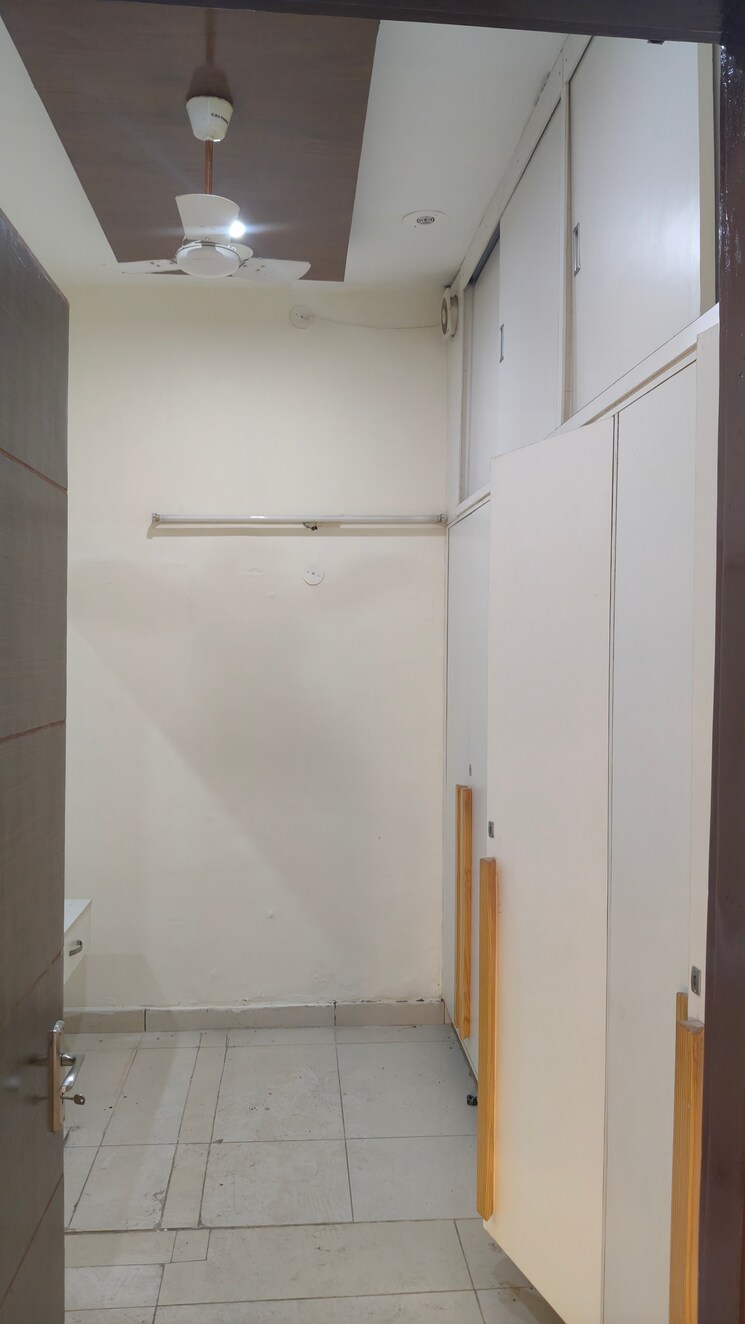 undefined, ambala highway 3 Bedroom 250 Sq.Yd. Apartment In Ambala Highway Zirakpur 8241360