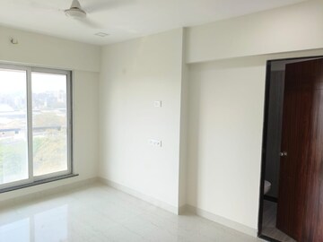 Room in 3 BHK Apartment at New India Himalaya, Andheri East – for Rent