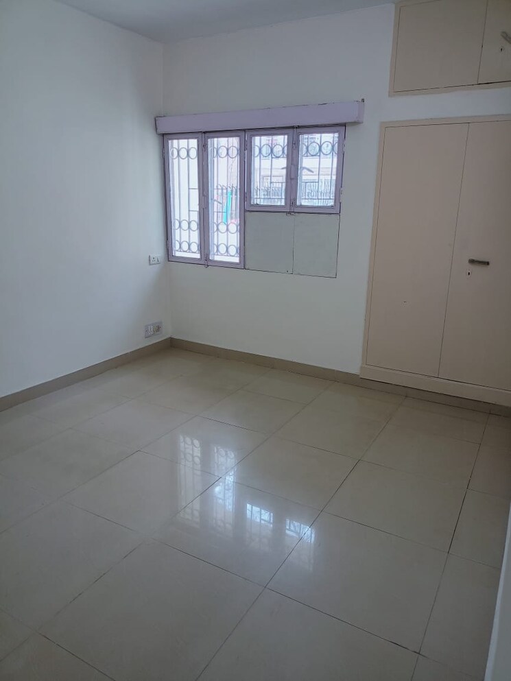 Room, vasant kunj 3 Bedroom 1600 Sq.Ft. Apartment In Vasant Kunj Delhi 8241371