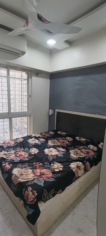 Bedroom in 1 BHK Apartment at Lodha Amara, Kolshet Road – for Rent