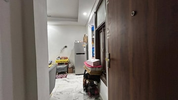 Furnished Amenities in 1 BHK Builder Floor at Freedom Fighters Enclave – for Rent