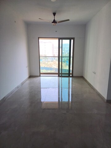 Room in 3 BHK Apartment at Sheth Vasant Blossom, Marol – for Rent