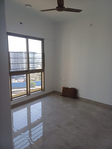 Room in 3 BHK Apartment at Sheth Vasant Blossom, Marol – for Rent