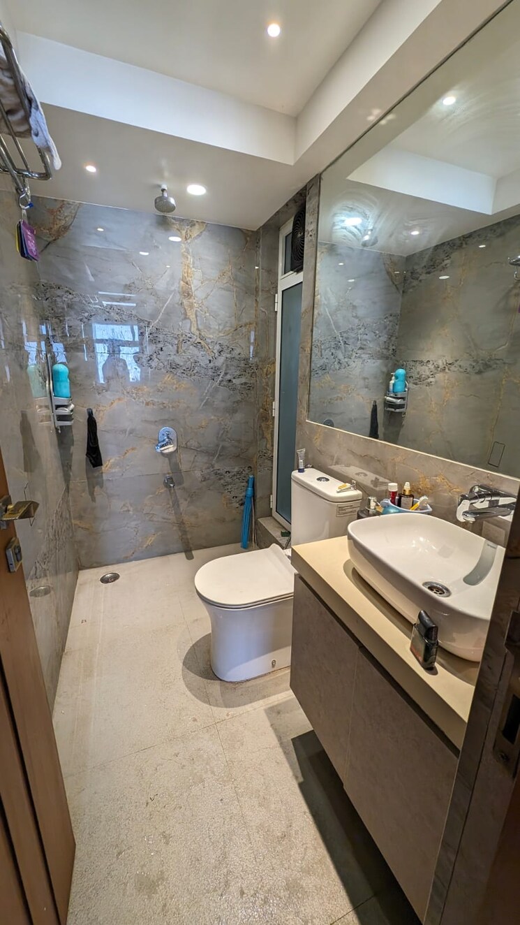 Bathroom, nine-dimensions-shanta-durga 3 Bedroom 902 Sq.Ft. Apartment In Mahim Mumbai 8241414