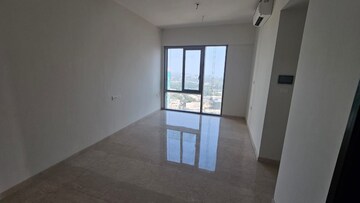 Room in 2 BHK Apartment at Lodha Vista, Lower Parel – for Rent