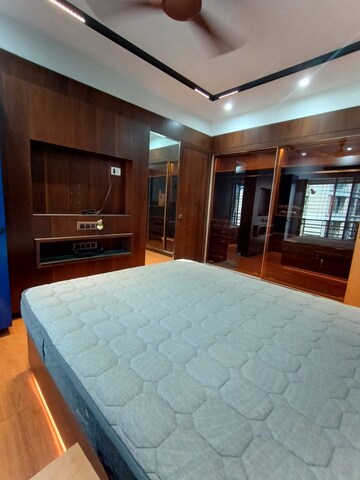 Bedroom in 2 BHK Apartment at Sarovar Darshan, Panch Pakhadi – for Rent