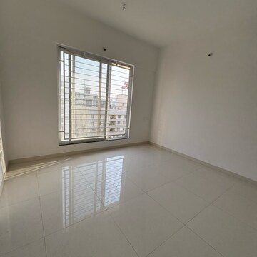 Room in 2 BHK Apartment at Goel Ganga Altus, Santipur – for Rent