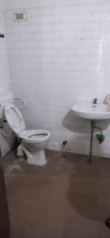 Bathroom in 4 BHK Villa at Agra Bye Pass Road – for Sale