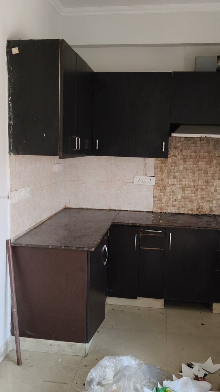 Kitchen, gardenia-golf-city 3 Bedroom 1550 Sq.Ft. Apartment In Sector 75 Noida 8241522