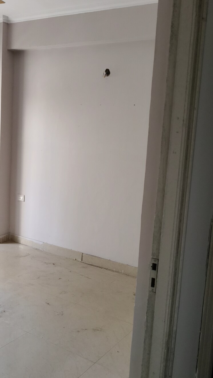 Room, gardenia-golf-city 3 Bedroom 1550 Sq.Ft. Apartment In Sector 75 Noida 8241522