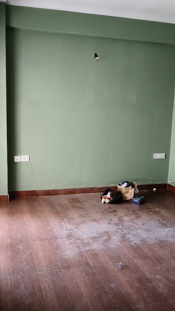 Room, gardenia-golf-city 3 Bedroom 1550 Sq.Ft. Apartment In Sector 75 Noida 8241522