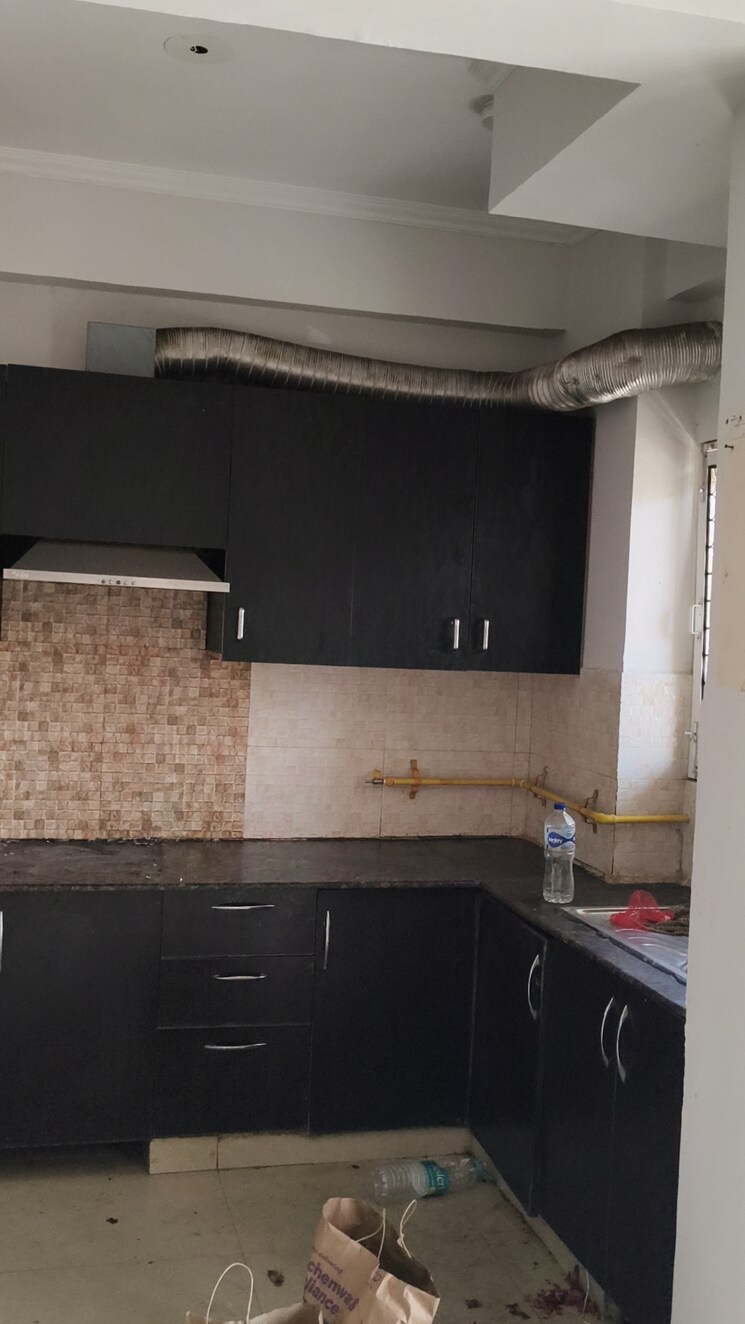 Kitchen, gardenia-golf-city 3 Bedroom 1550 Sq.Ft. Apartment In Sector 75 Noida 8241522