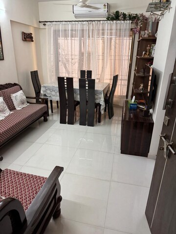 Master Bedroom in 1 BHK Apartment at Shiv Kirti Apartment, Malad West – for Rent