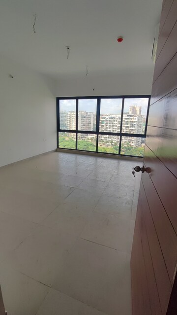 Room in 4 BHK Apartment at Hinjewadi – for Sale