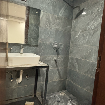 Attached Bathroom in 1 BHK Builder Floor at Malviya Nagar – for Rent