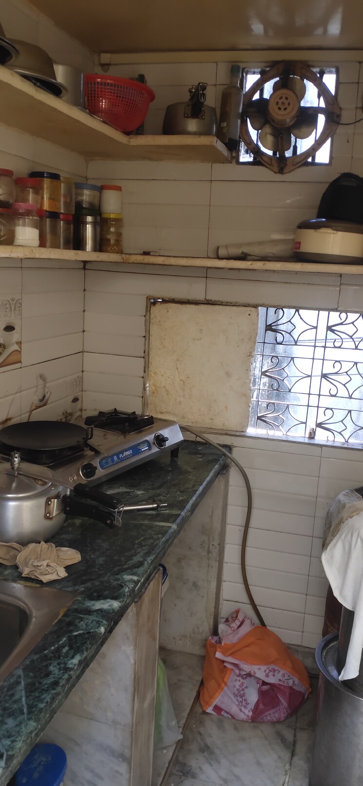 Kitchen, azam para 2 Bedroom 25 Sq.Yd. Independent House In Azam Para Agra 8241618