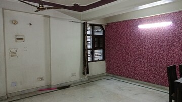 Room in 3 BHK Builder Floor at Vaishali Sector 5 – for Sale