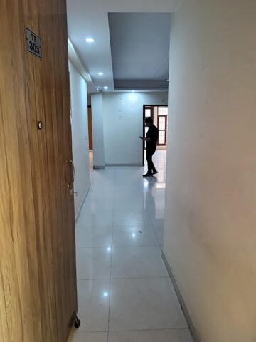 Building Lobby in 3 BHK Builder Floor at Ansal API Esencia, Sector 67 – for Rent