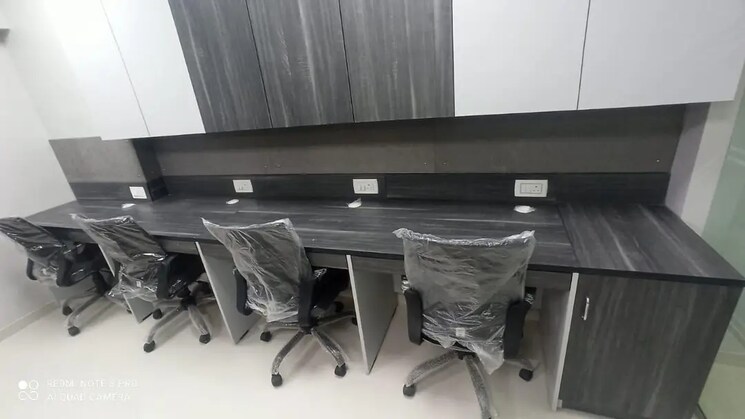 Team Area, squarefeet-centrum Commercial Office Space 350 Sq.Ft. In Wagle Industrial Estate Thane 8241662