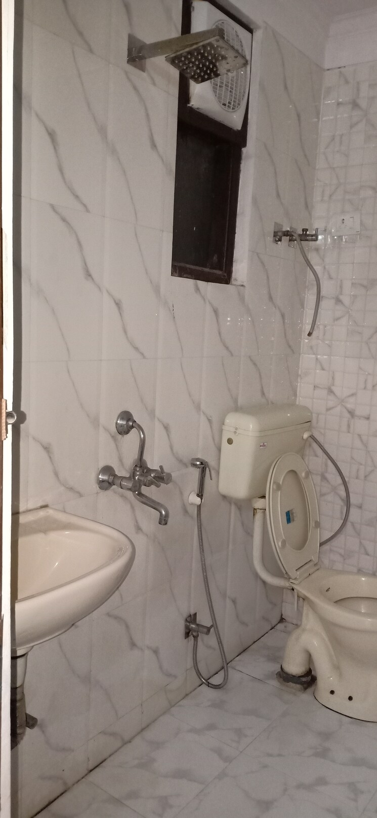 Bathroom, panchsheel vihar 3 Bedroom 1150 Sq.Ft. Apartment In Panchsheel Vihar Delhi 8241680