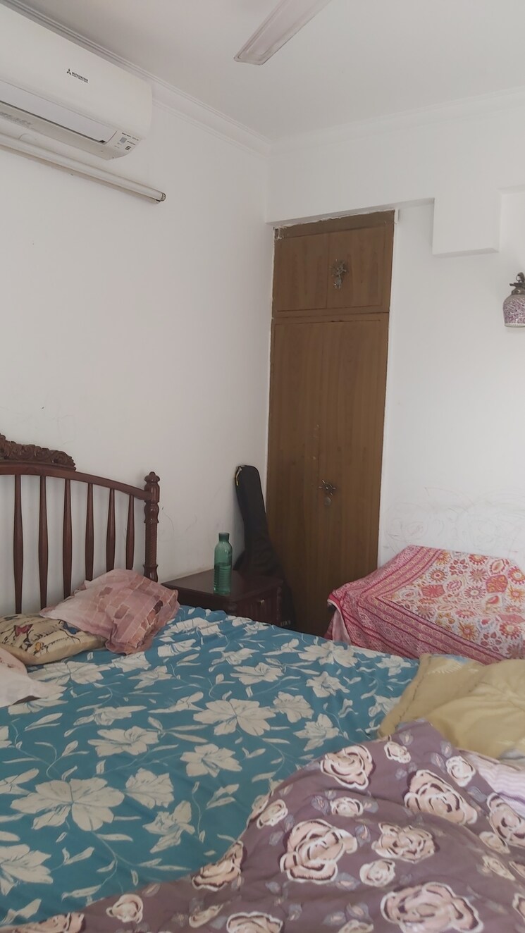 Bedroom, mayur vihar phase 1 extension 3.5 Bedroom 1450 Sq.Ft. Apartment In Mayur Vihar Phase 1 Extension Delhi 8241724