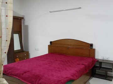 Bedroom in 3 BHK Apartment at Malviya Nagar – for Rent