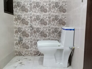Bathroom in 3 BHK Apartment at Malviya Nagar – for Rent