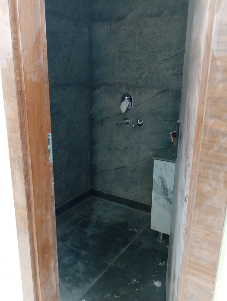 undefined, krishna nagar 4 Bedroom 180 Sq.Yd. Builder Floor In Krishna Nagar Delhi 8241734