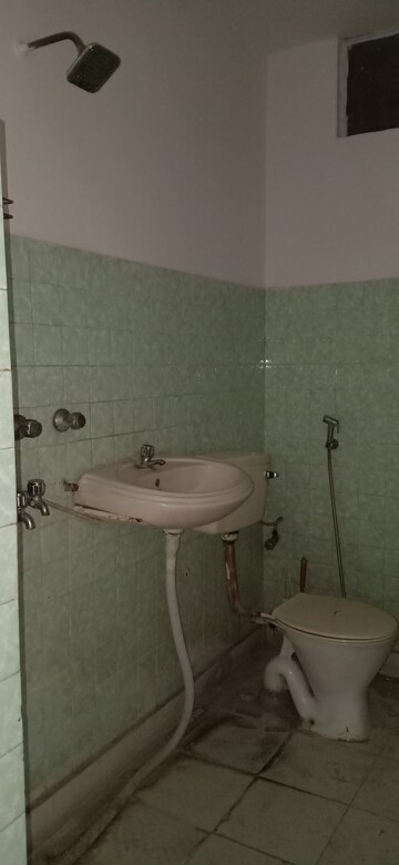 Bathroom in 2 BHK Apartment at Malviya Nagar – for Rent