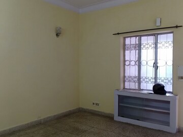 Room in 2 BHK Apartment at Malviya Nagar – for Rent