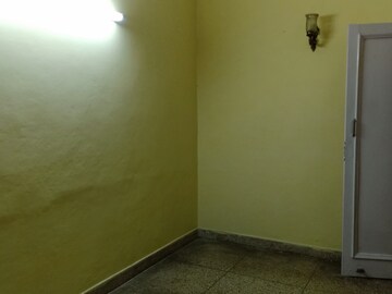 Room in 2 BHK Apartment at Malviya Nagar – for Rent