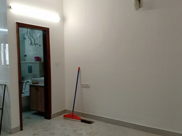 Room in 1 BHK Apartment at Saket – for Rent