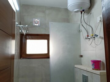 Bathroom in 1 BHK Apartment at Saket – for Rent