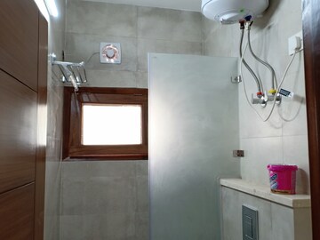 Bathroom in 1 BHK Apartment at Saket – for Rent