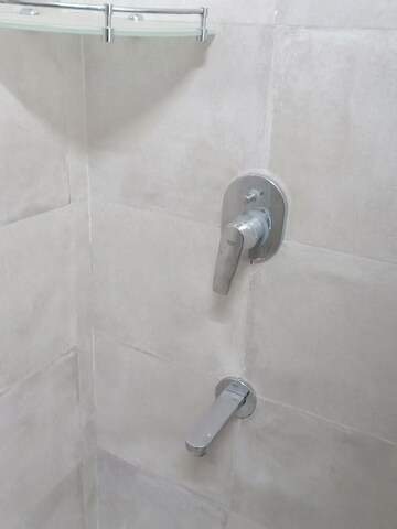 Bathroom in 1 BHK Apartment at Saket – for Rent