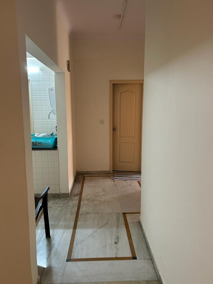 Bathroom, ahinsa khand 2 2.5 Bedroom 1325 Sq.Ft. Apartment In Ahinsa Khand 2 Ghaziabad 8241747