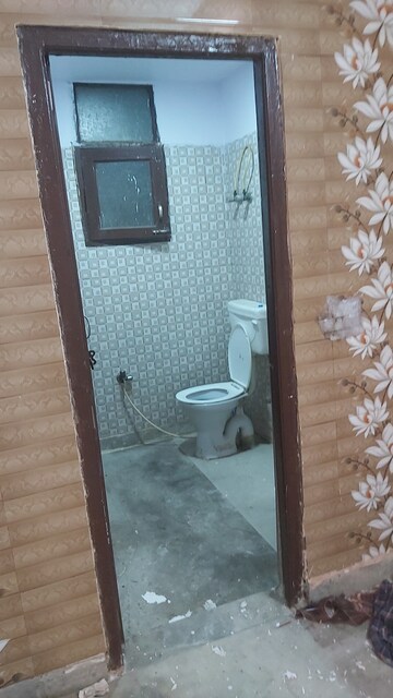 Kitchen in 2.5 BHK Builder Floor at Mayur Vihar – for Sale
