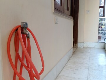 Building Lobby in 3 BHK Apartment at Khirki Extension – for Rent