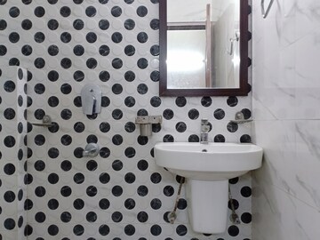 Bathroom in 3 BHK Apartment at Khirki Extension – for Rent