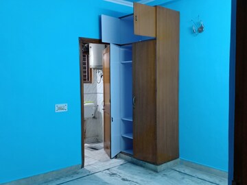 Room in 2 BHK Apartment at Khirki Extension – for Rent