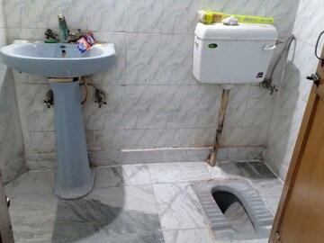 Bathroom in 2 BHK Apartment at Khirki Extension – for Rent