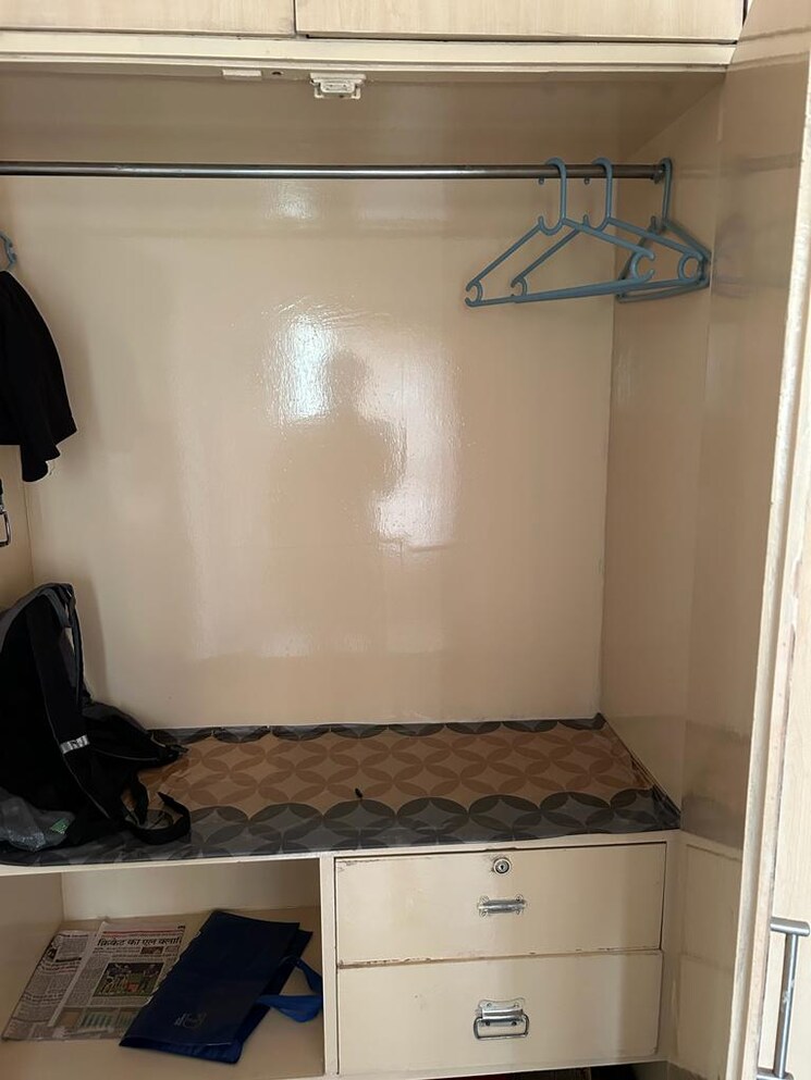 Master Bedroom, hrc-professional 2 Bedroom 1100 Sq.Ft. Apartment In Indrapuram Ghaziabad 8241794